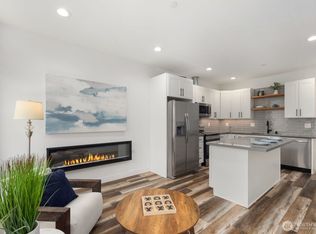 3026 SW Charlestown St #B, Seattle, WA 98126