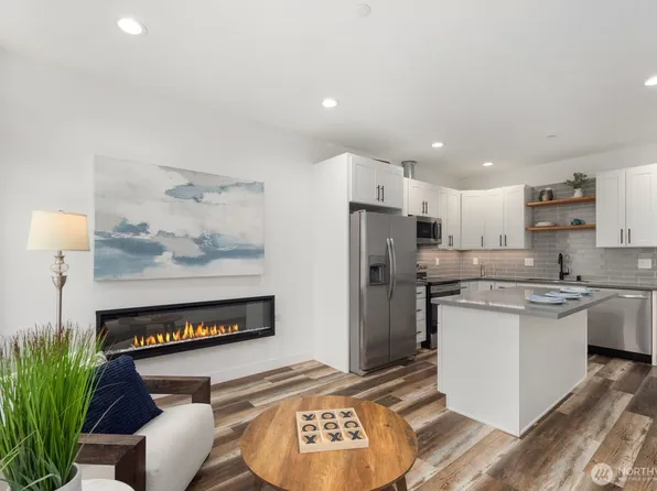 3026 SW Charlestown Street #B, Seattle, WA 98126