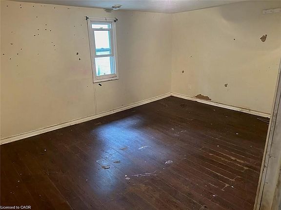 4th image of 16 Albert St