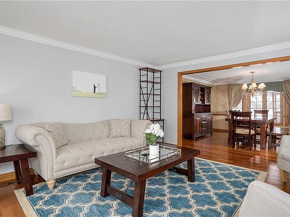 5th image of 6162 Bridlewood Dr S