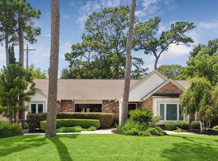 4615 Golf Dr, Houston, TX 77018