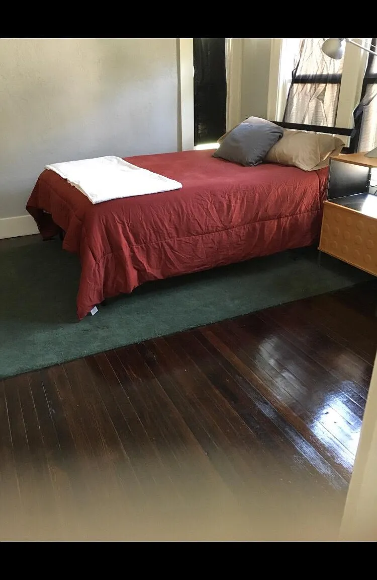 Studio, 400 sqft, $775 — Photo 2