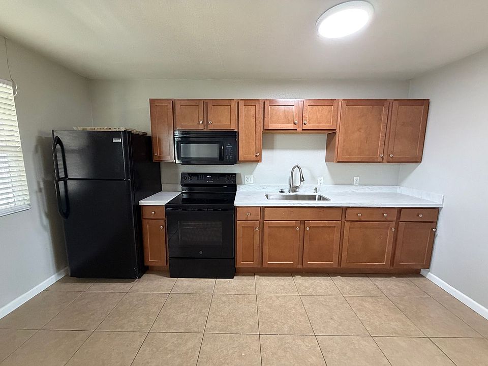 1st image of 329-349 N 11th St #210