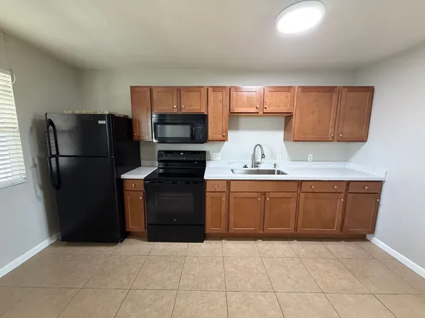 Twin Palms Apartments, 329-349 N 11th St #210, Phoenix, AZ 85006