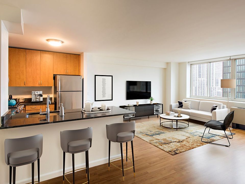 1st image of 66 W 38th St APT 7H