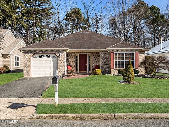 4th image of 94 Sleepy Hollow Drive