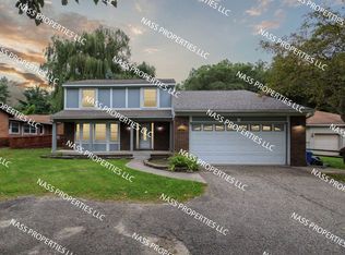 19200 W Nine Mile Rd, Southfield, MI 48075