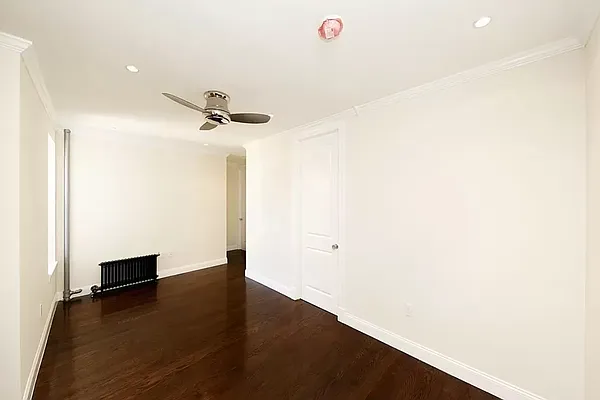 Rented by Avenues Real Estate | media 21