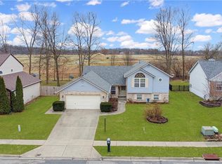 1396 Sentry Ln, Fairborn, OH 45324