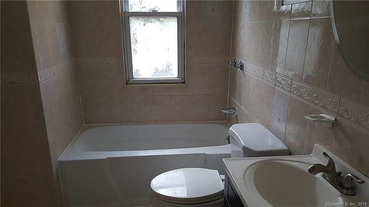 2nd image of 346 Fairview Ave