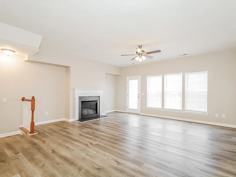 10480 Alexander Martin Ave — Photo 5