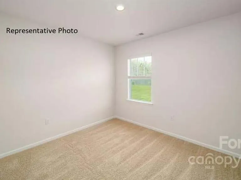 4014 Village Blvd — Photo 13
