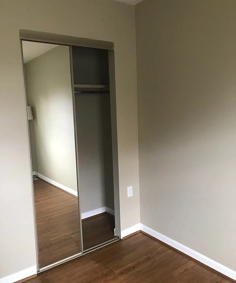 3 bed, 1280 sqft, $950 — Photo 1