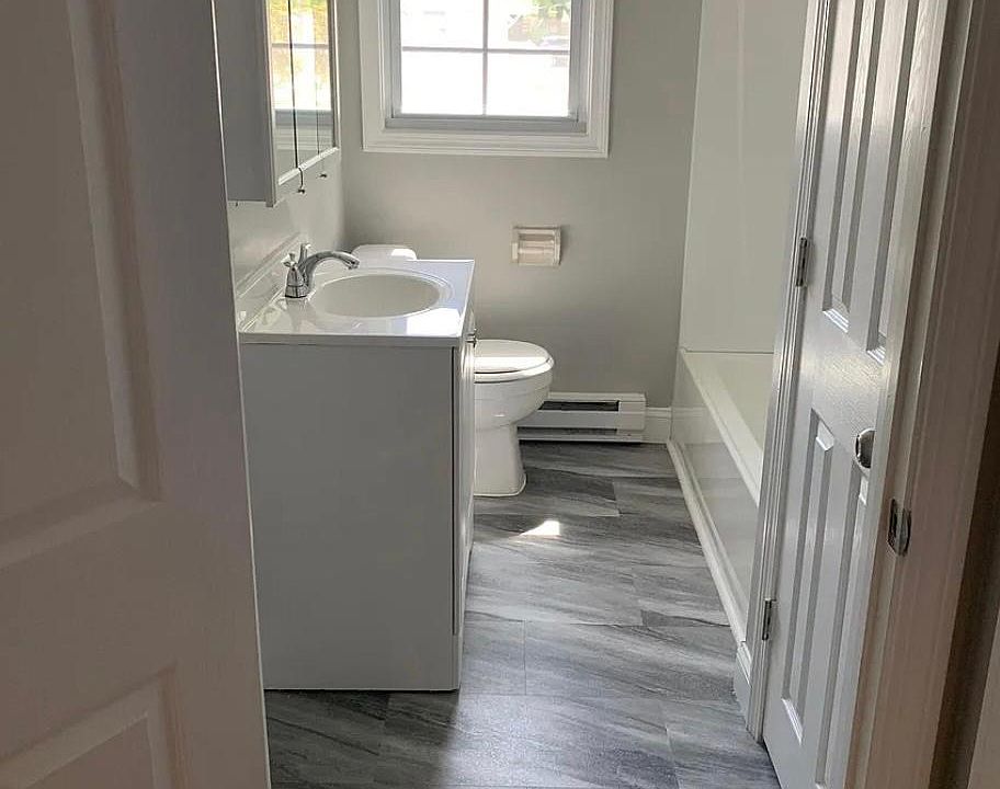 1st image of 186 Broadway #1
