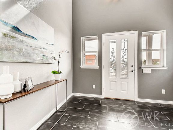3rd image of 415 Brooks Ave