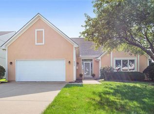 8423 W 156th Ter, Overland Park, KS 66223