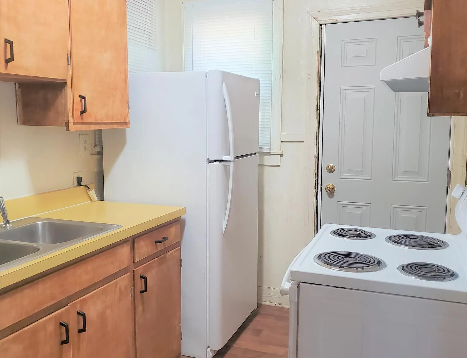 2 bed, 872 sqft, $875 — Photo 3