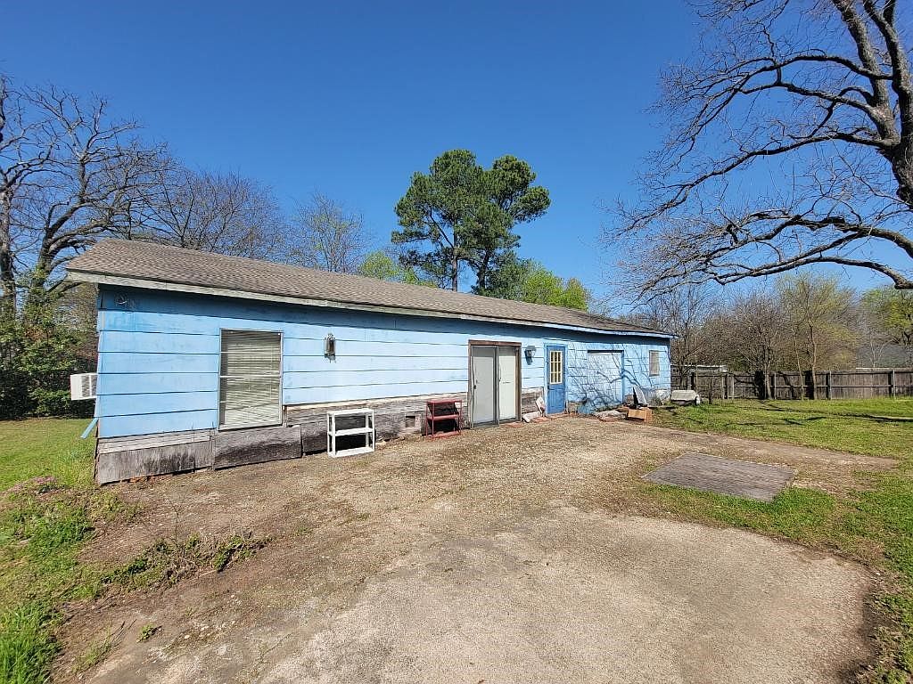 211 Lee St, Sulphur Springs, TX 75482 Zillow