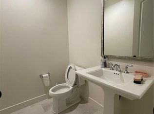 92 Interstellar, Irvine, CA 92618