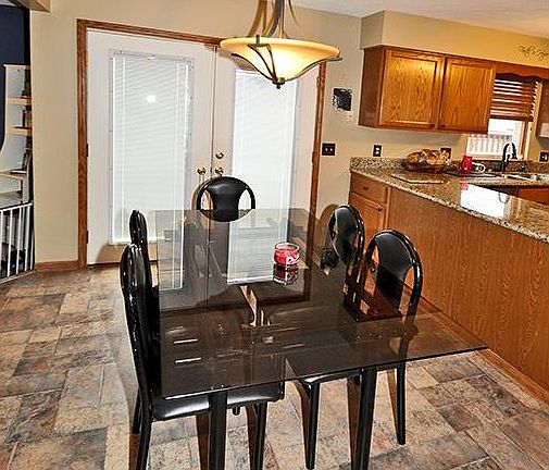4th image of 1099 Dover Dr