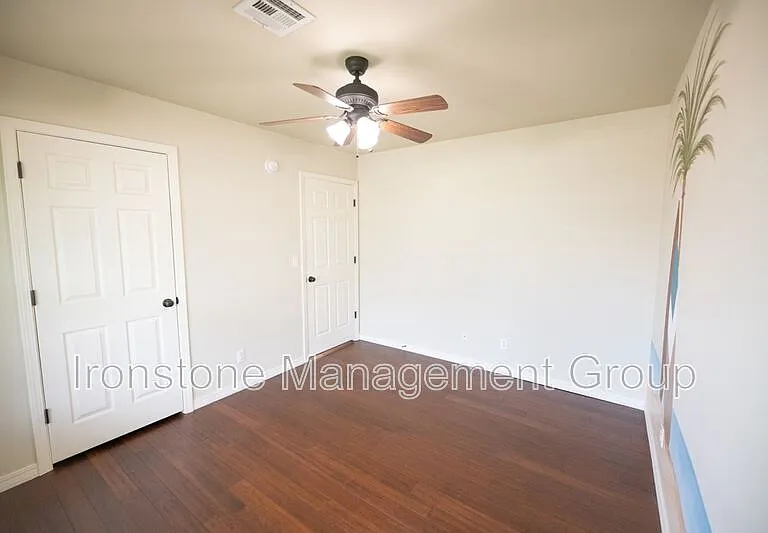 120 W Dogwood St — Photo 14