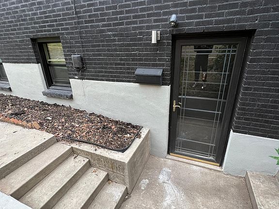 3rd image of 2684 S Wellington St #B