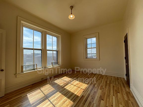 3rd image of 115 N Potomac St APT 7