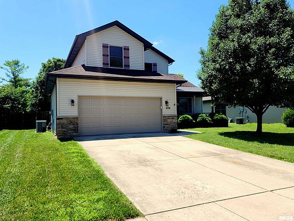 2nd image of 404 Treeline Ln
