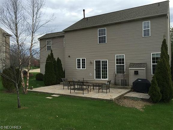 2nd image of 836 Eliza Ct