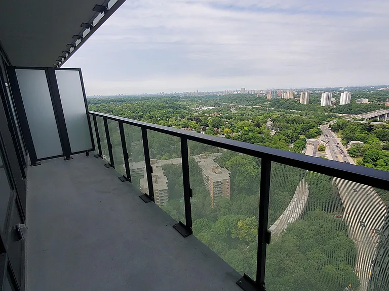 575 Bloor St E #2905 — Photo 7