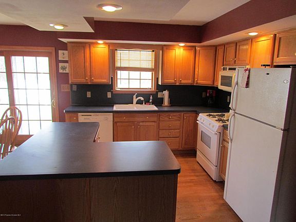 5th image of 931 Katherine Dr
