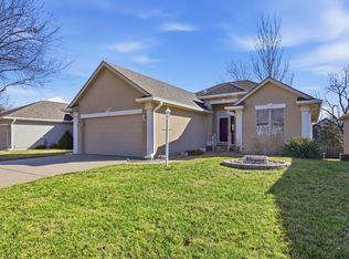 2408 SW Kings Ct, Topeka, KS 66614