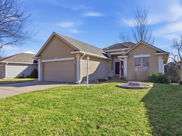 2408 SW Kings Ct, Topeka, KS 66614