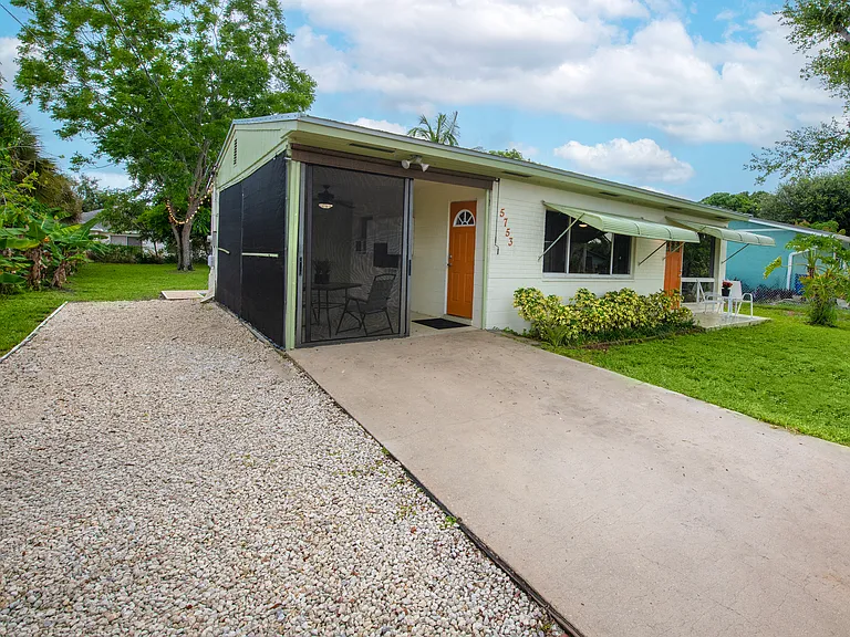 5753 SE 47th Ave — Photo 17