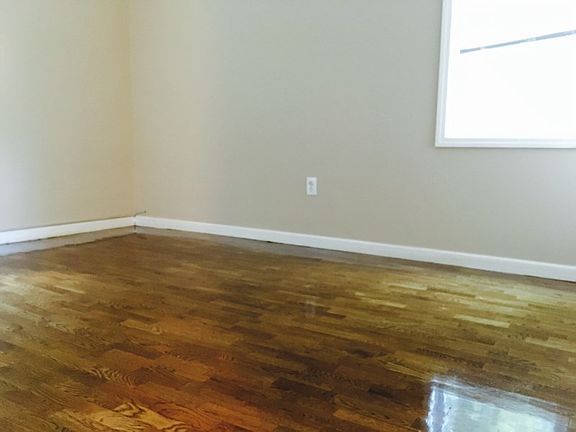 2nd image of 414 Irvine Turner Blvd