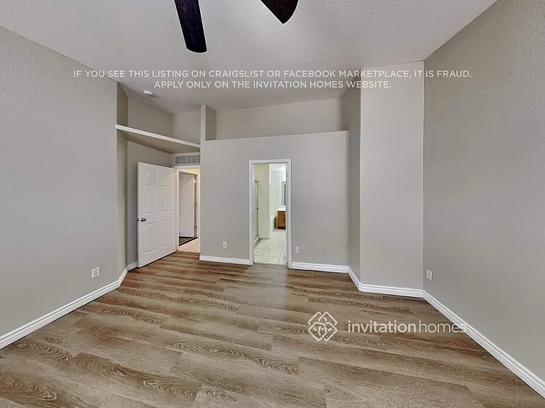 1530 W Saint Anne Ave — Photo 12