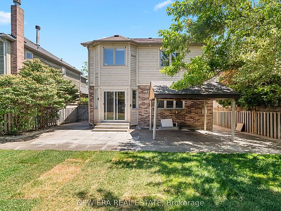 2nd image of 2855 Duncairn Dr