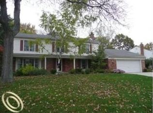 31237 Foxboro Way, Beverly Hills, MI