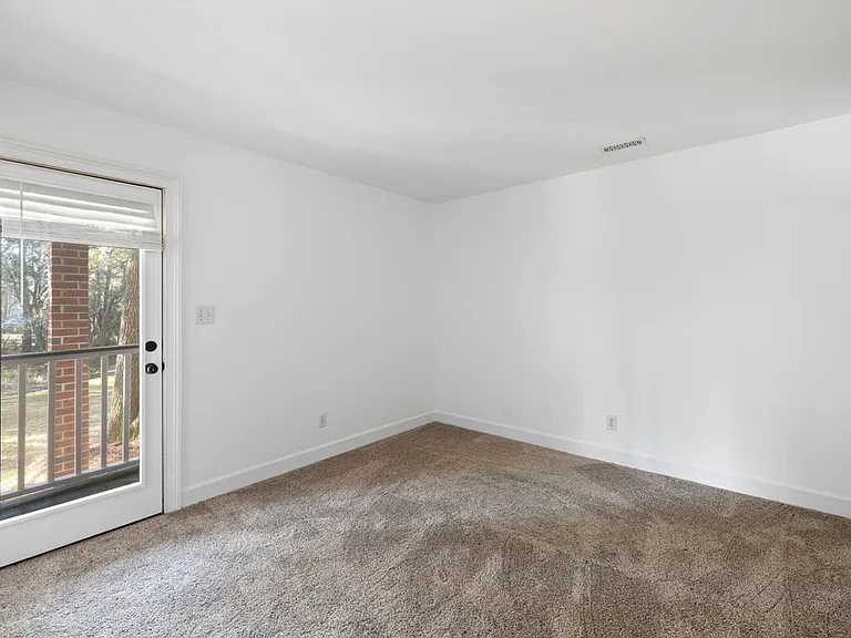 669 Palisades Dr — Photo 28