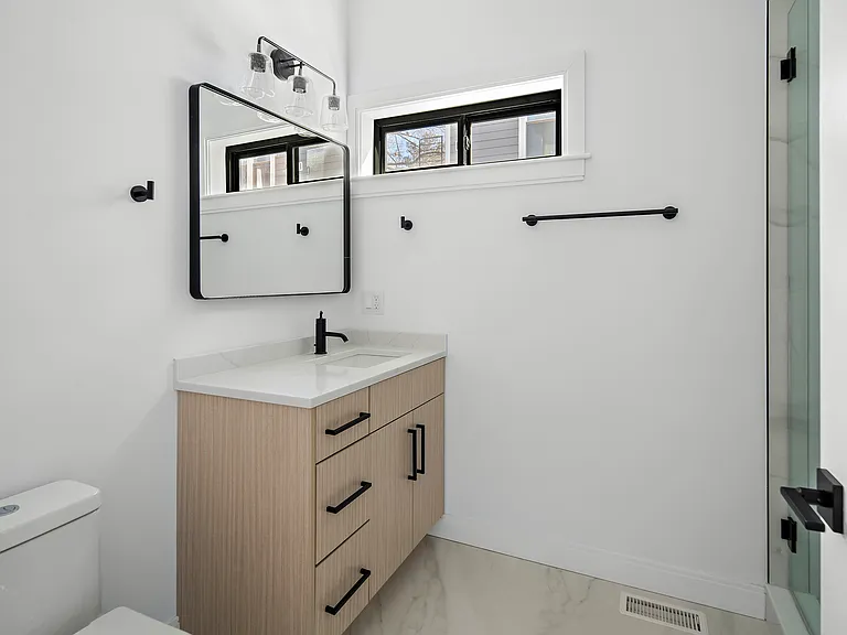 21 Woodbine St #21 — Photo 15