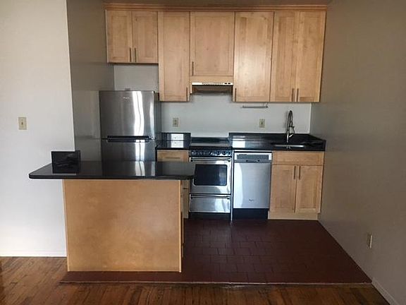 STUDIO STAINLESS ONYX STONE