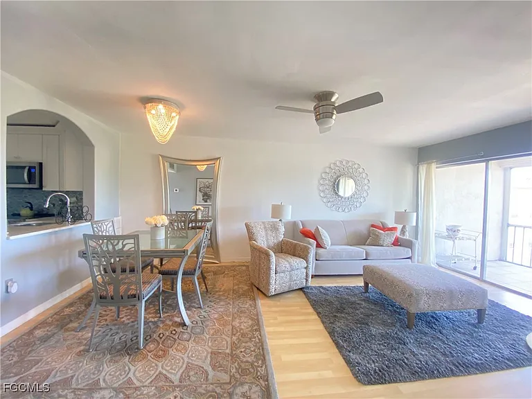 1624 Pine Valley Dr #302 — Photo 9