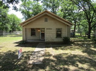 1004 N Cryer St, Winters, TX 79567
