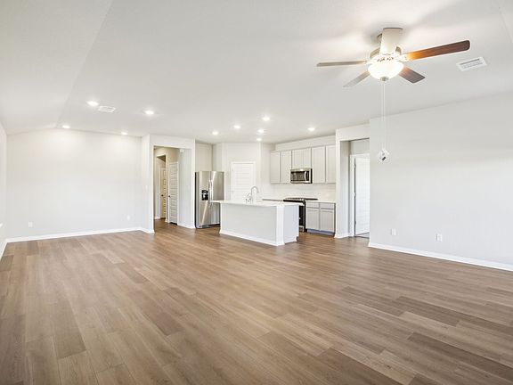 This open concept floorplan is great for entertaining.