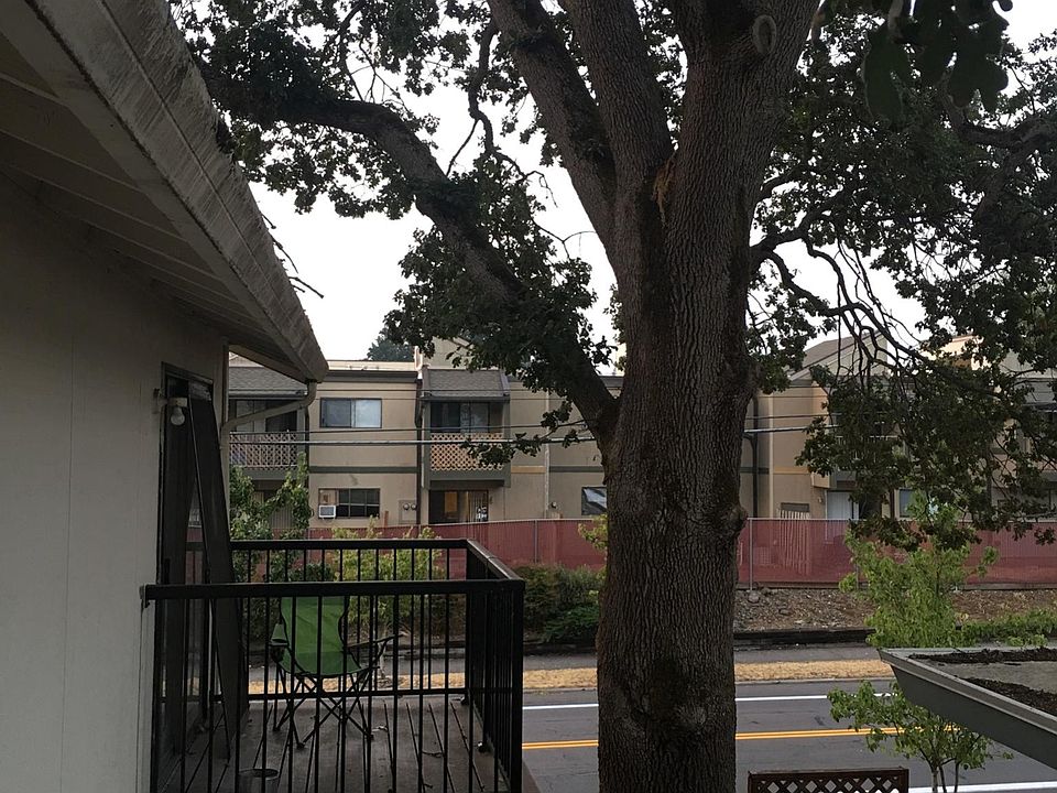 1st image of 2109 E Evergreen Blvd APT B