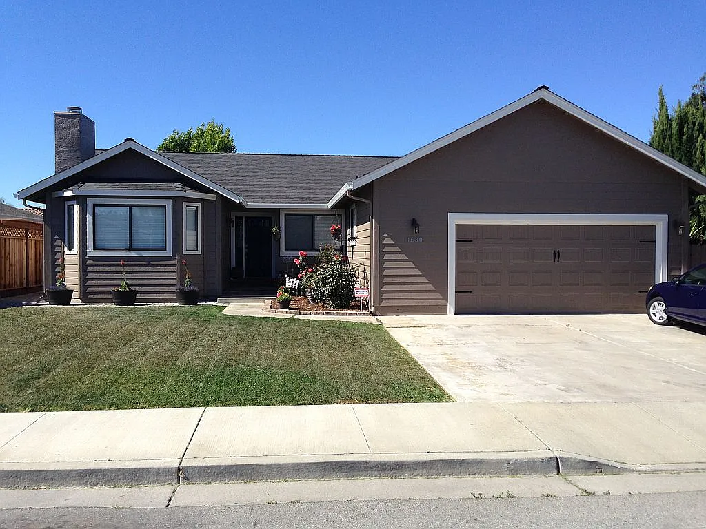 1680 Tiburon Dr photo 1