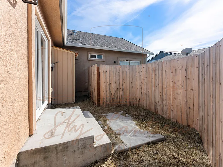 3817 Altos Ave #C — Photo 9