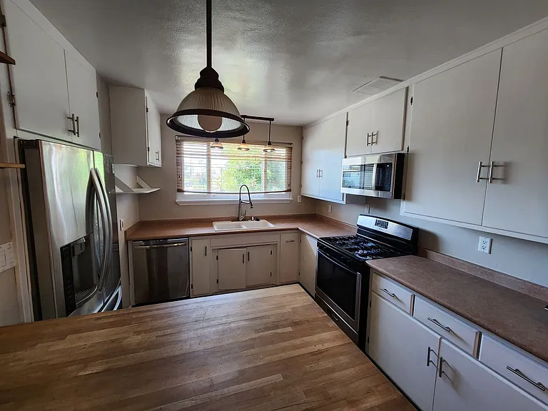 3742 Crete St — Photo 7