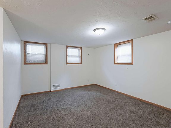 2nd image of 2544 J St #2X1