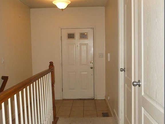 4th image of 3912 Chesterwood Dr #3912